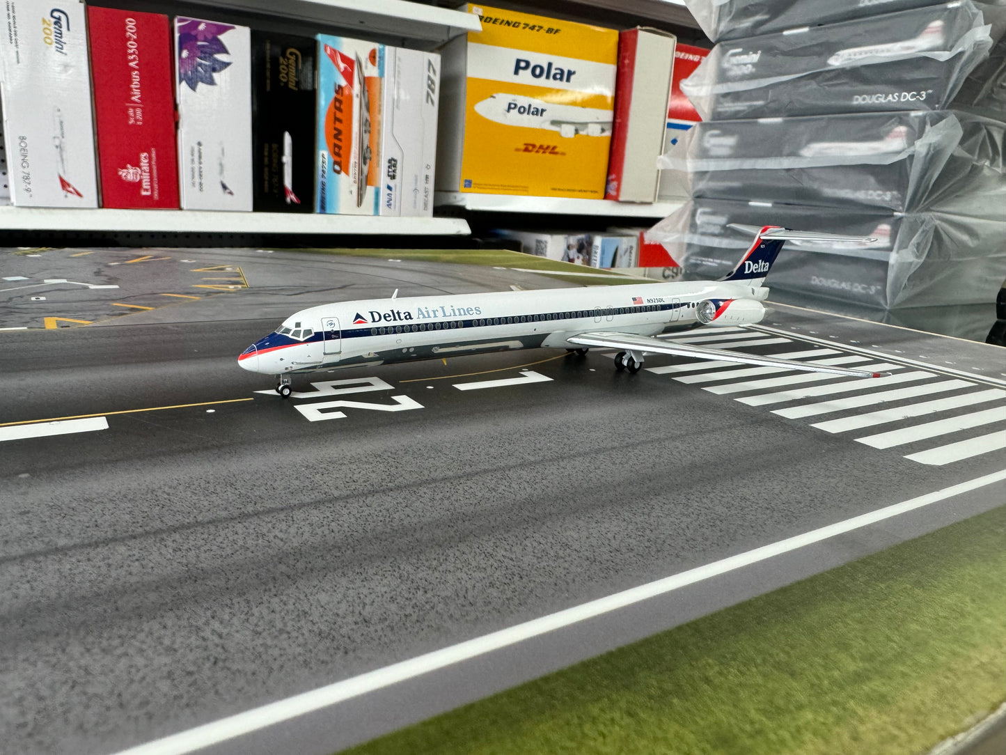 Delta Airlines McDolland Douglas MD-88 interim livery N925DL Gemini Jets G2DAL962