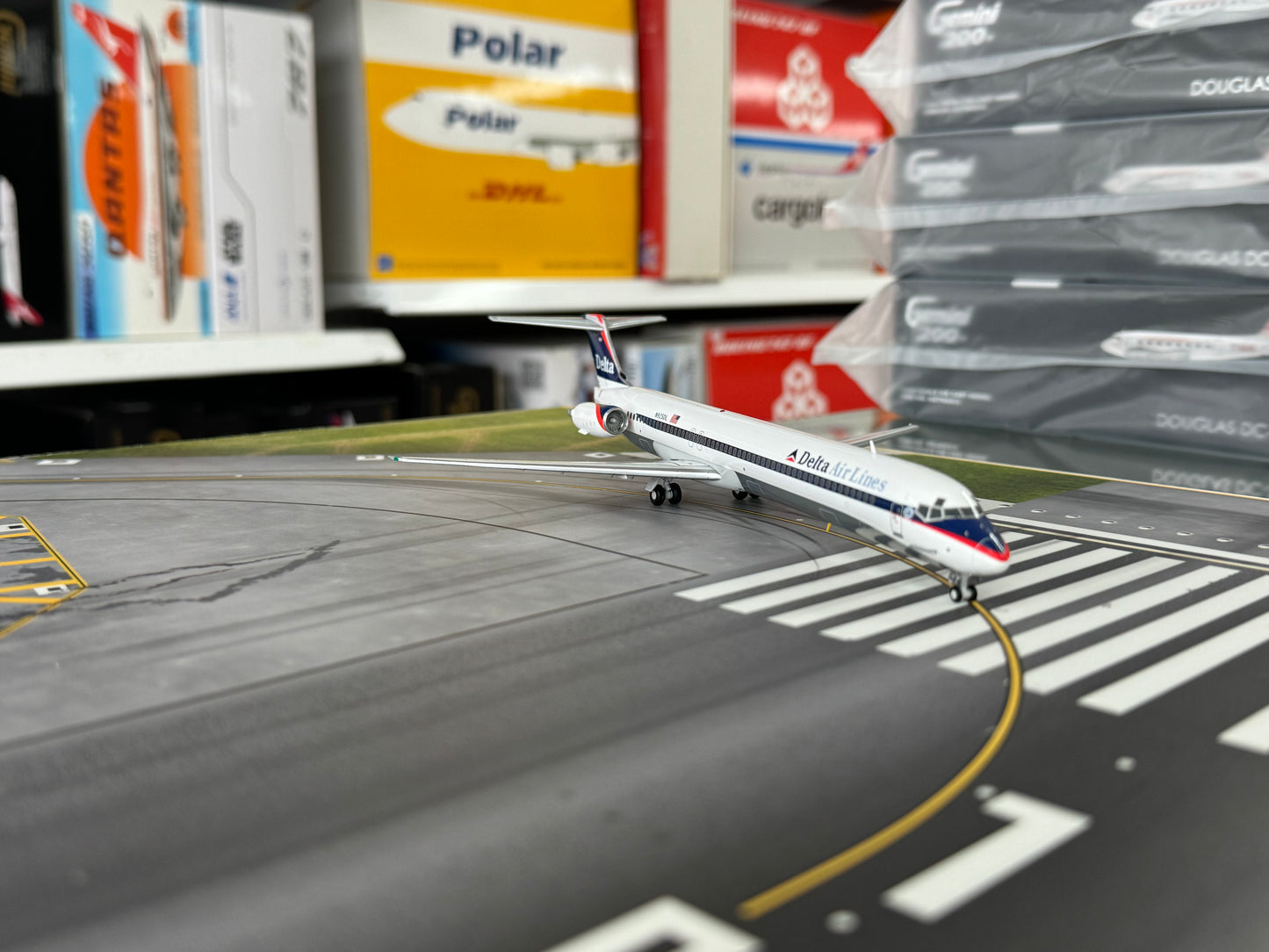Delta Airlines McDolland Douglas MD-88 interim livery N925DL Gemini Jets G2DAL962