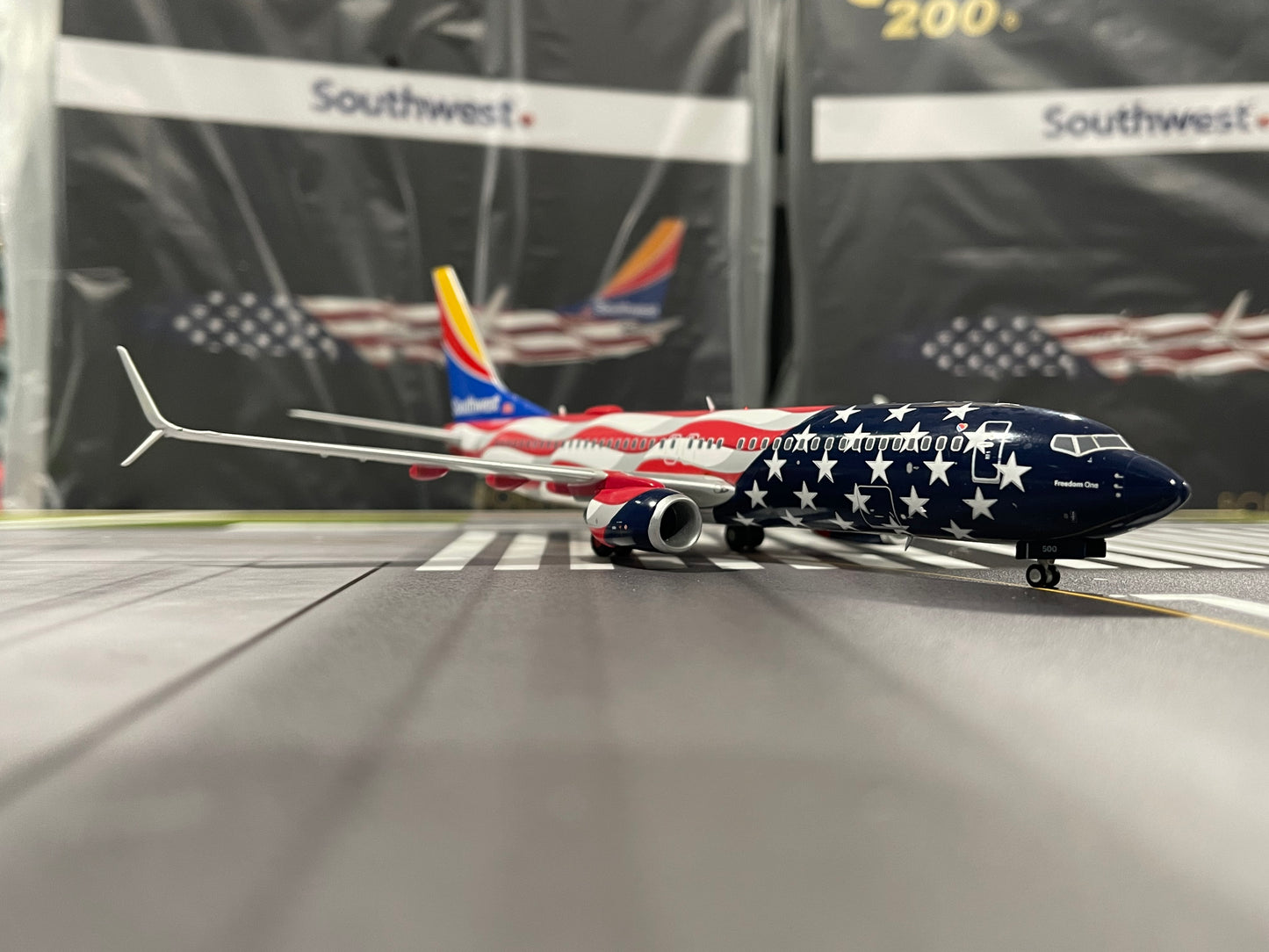 Southwest "Freedom One" Boeing 737-800 N500WR scimitar winglets G2SWA1042