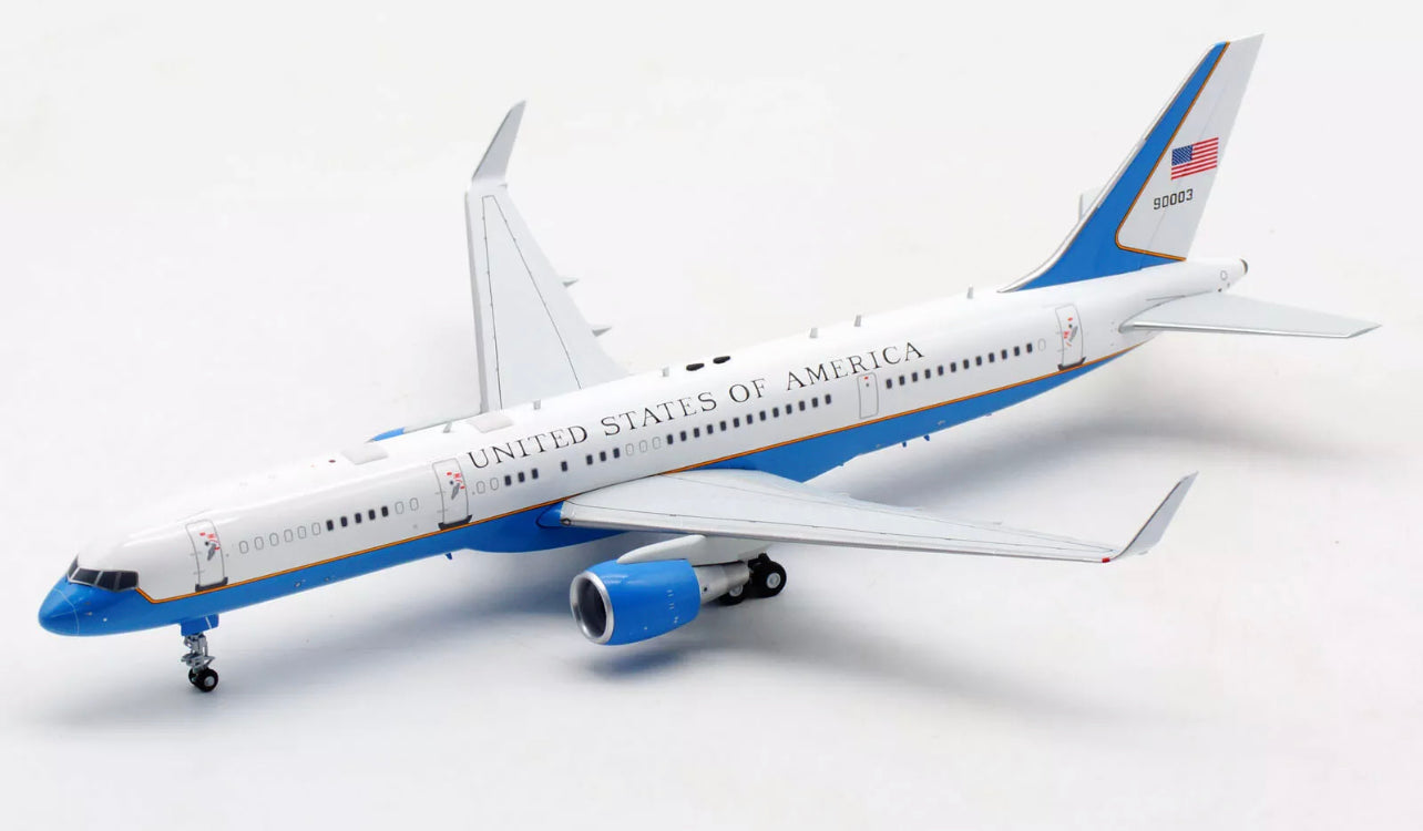 NFLIGHT 1:200 USA AIR FORCE BOEING 757-200 IFC32USA01